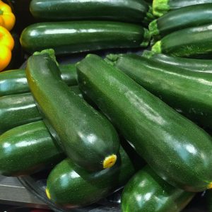 zucchini, green, vivid-1630518.jpg